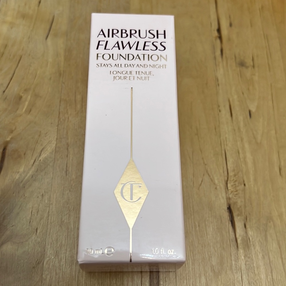 Charlotte Tilbury Airbrush Flawless Foundation ##3 Warm/Chaud